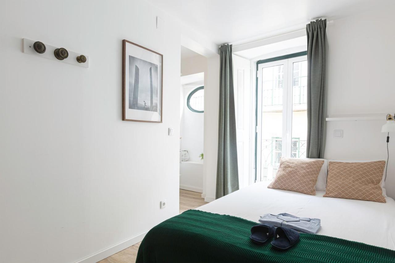 Monolocale con Cucina e Divano-Letto