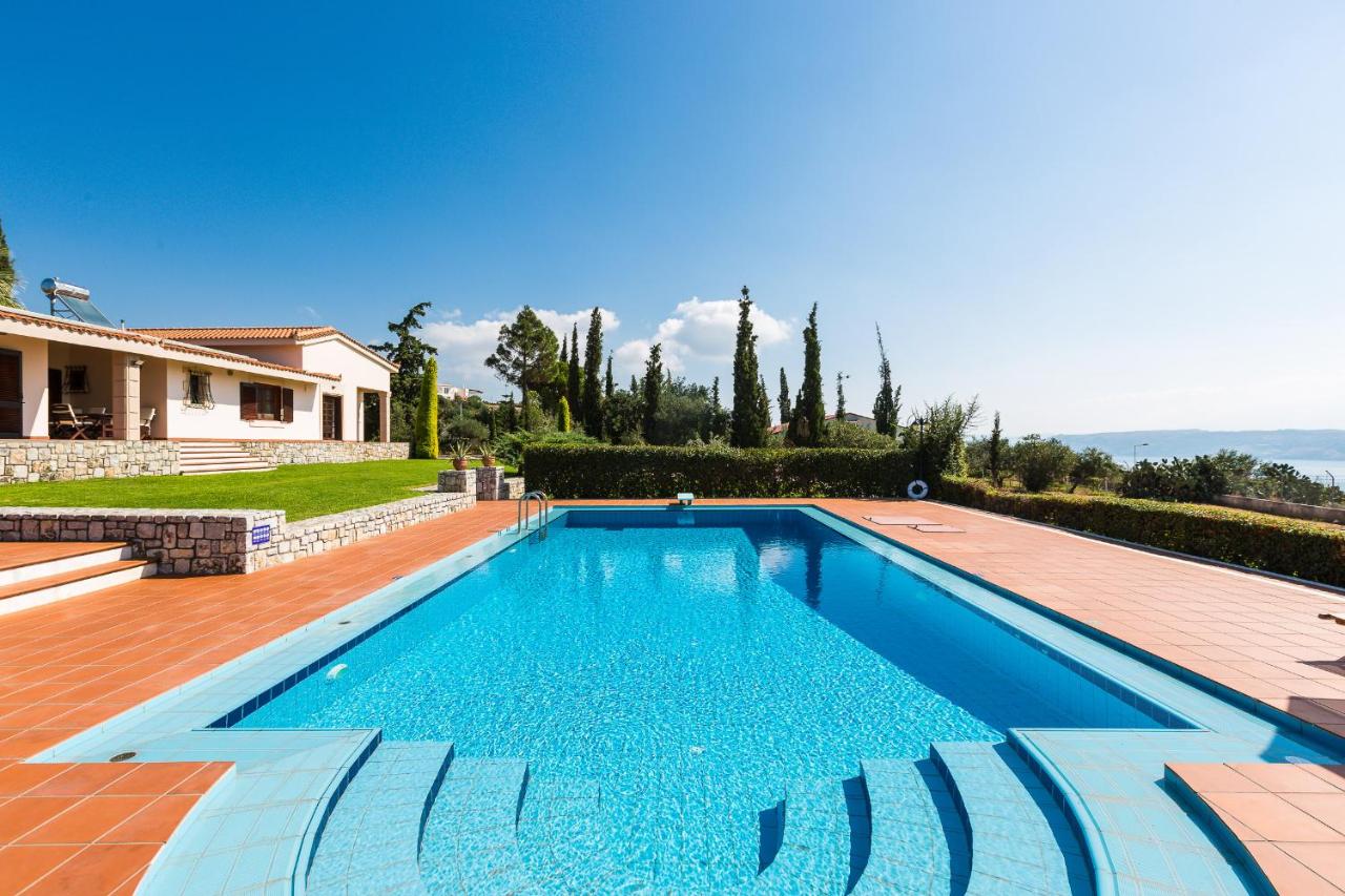 Villa Thealassa - Bed and Breakfast