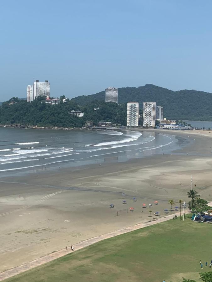 São Vicente Itararé prédio frente mar apto fundo vista parcial - B&B