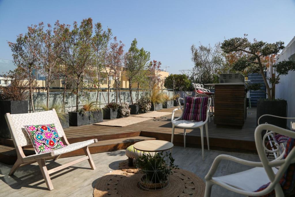 Breathtaking Duplex Penthouse near Rothschild BLVD - Ferienwohnung Tel Aviv
