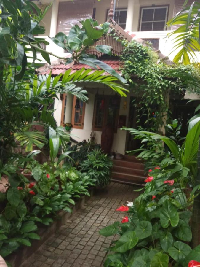 B&B Kochi - Heavenly Homestay - Bed and Breakfast Kochi