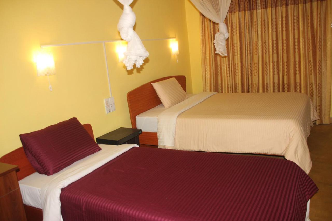 Standard Triple Room with Ella Rock View
