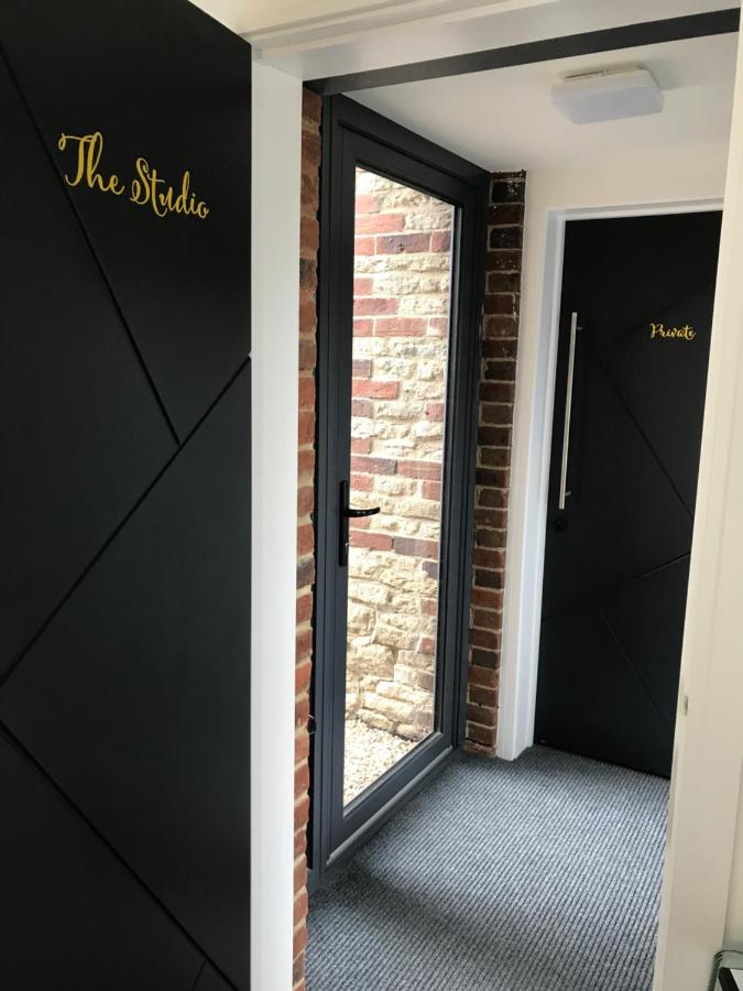 Village Retreat & Hot Tub Nr Bicester Village - B&B Bucknell