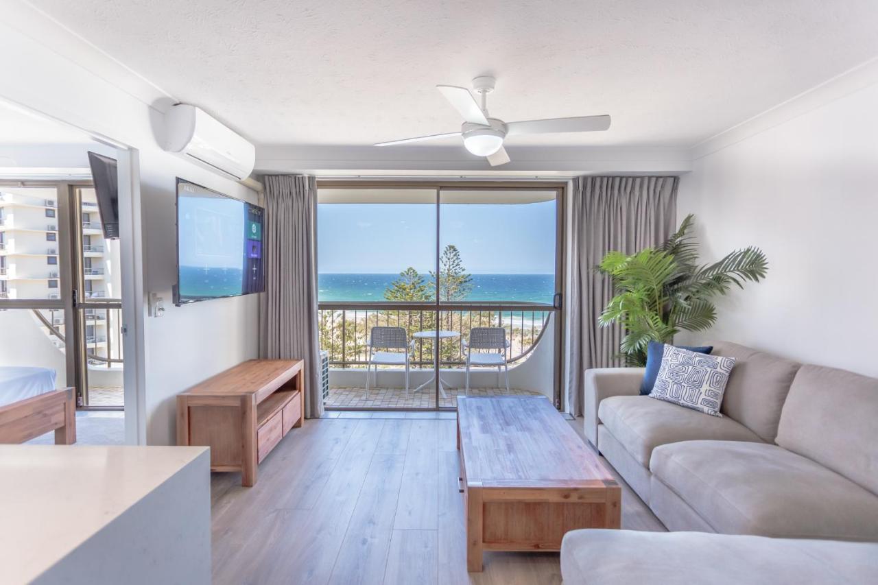 One-Bedroom Ocean View Apartment