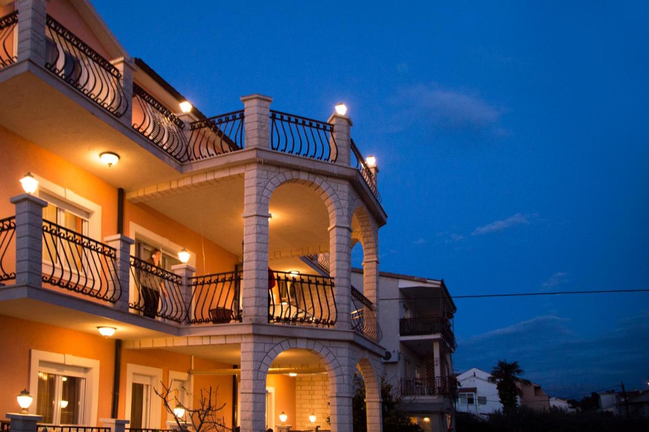 Apartments Villa Paradise - B&B Kutleše