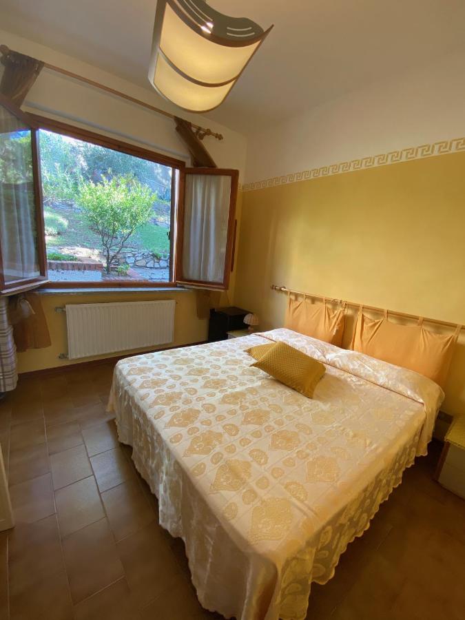 Large One-Bedroom Apartment with Sea View (4 Adults)