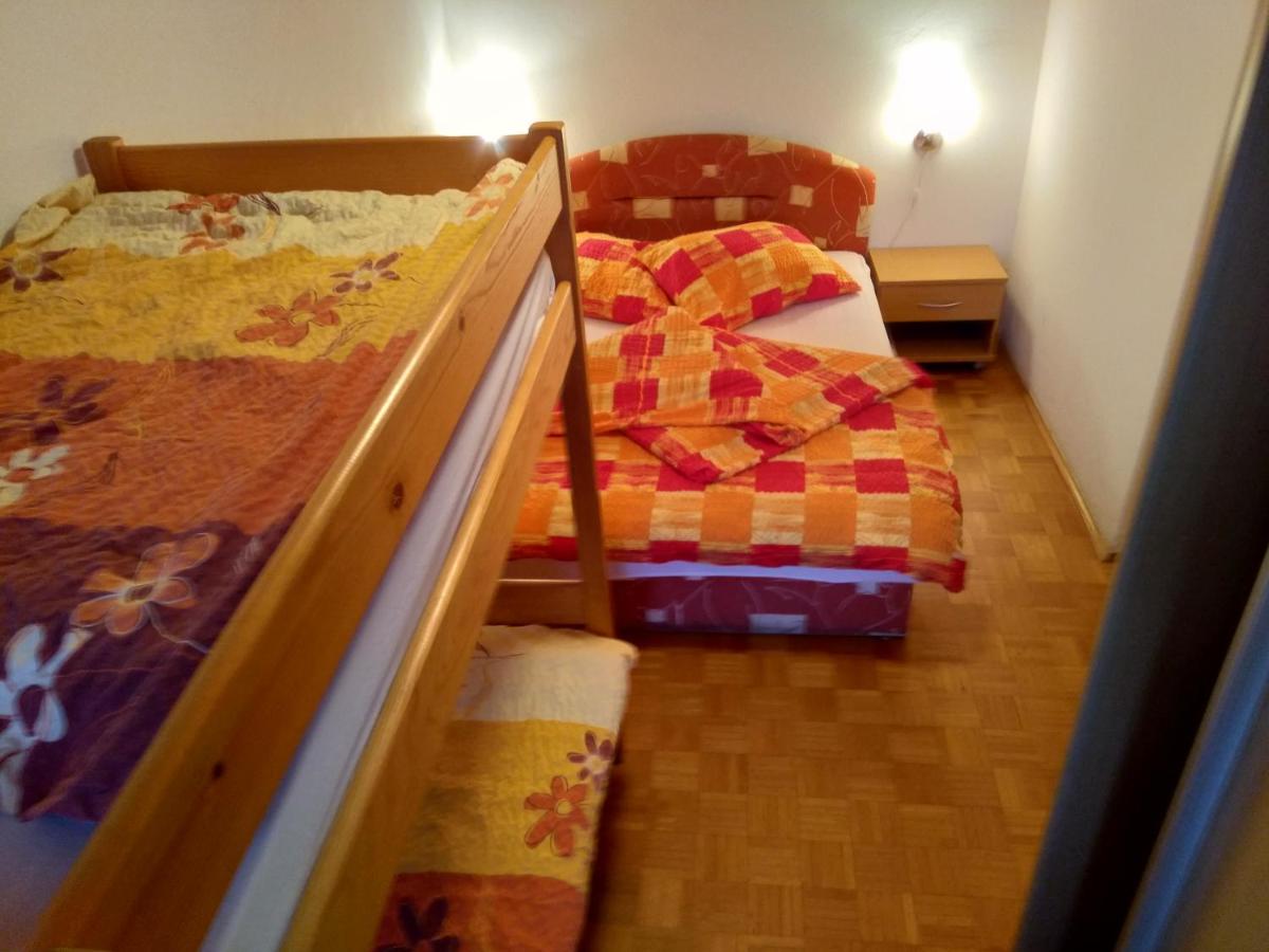 Chambre Familiale avec Salle de Bains
