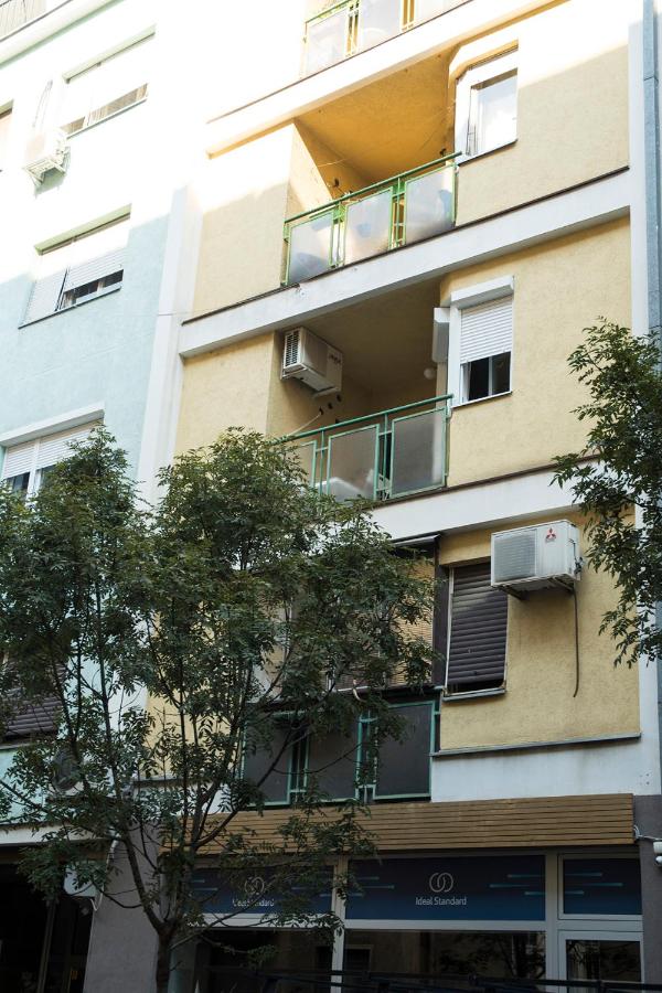 White Night City Center Apartman - Ferienwohnung Belgrad