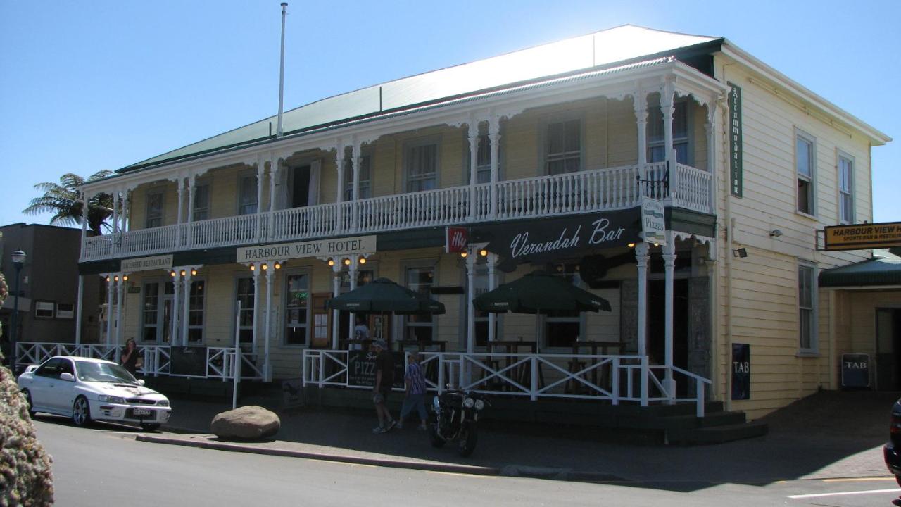 B&B Raglan - HarbourView Hotel - Bed and Breakfast Raglan