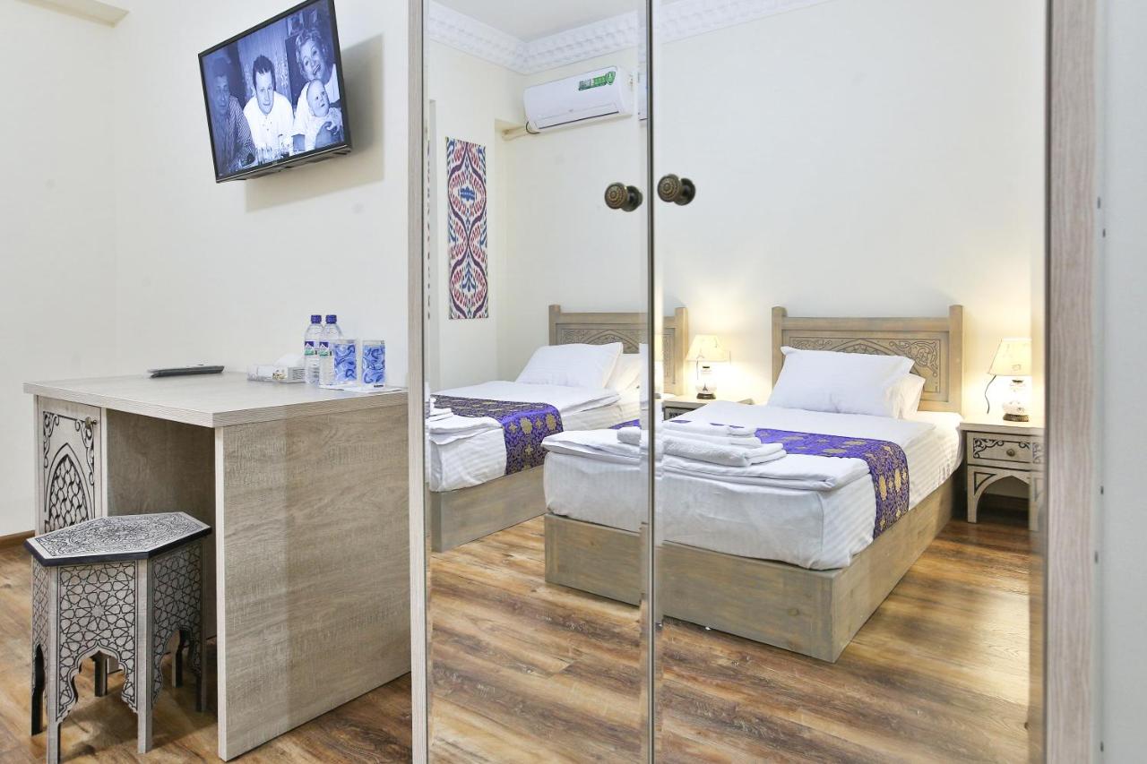 Chambre Triple avec Salle de Bains Privative