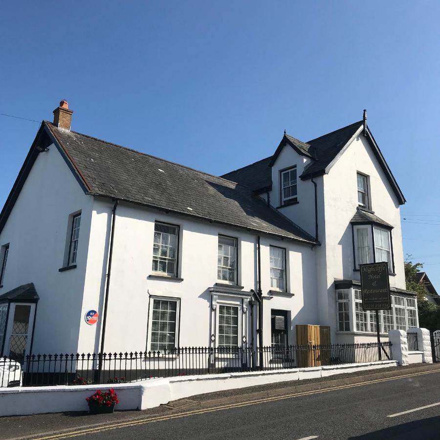 B&B Aberporth - Rooms at The Highcliffe - Bed and Breakfast Aberporth