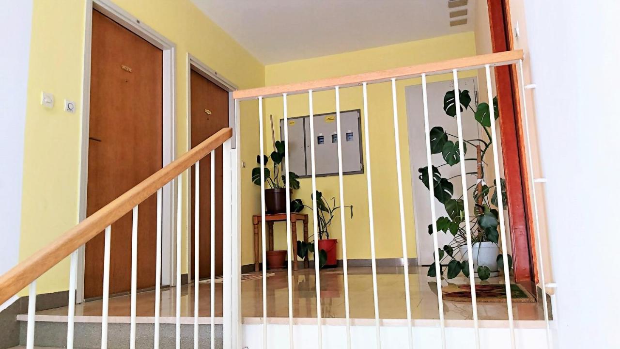 Apartment Ribnjak 10 - B&B Omiš