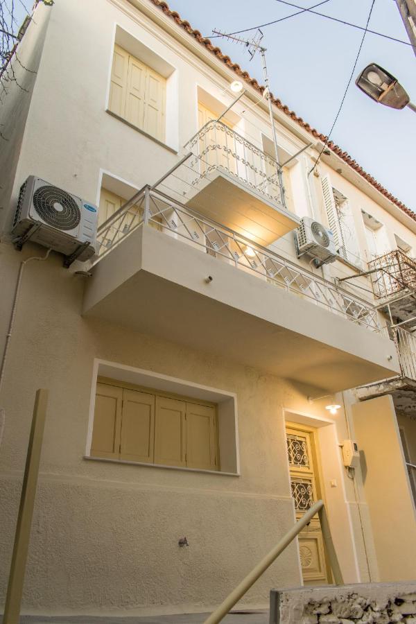 Anthi's House Center - Bed and Breakfast