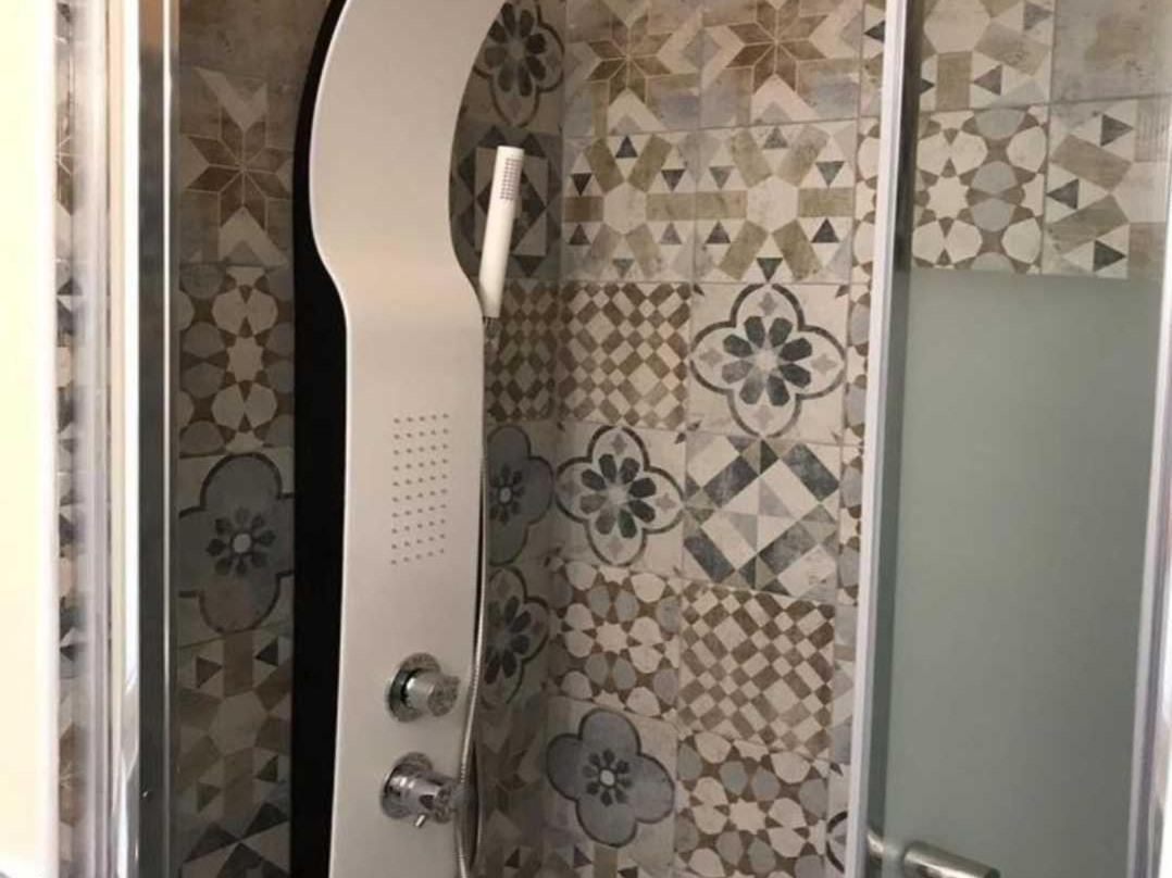 Camera Matrimoniale Standard con Bagno in Comune