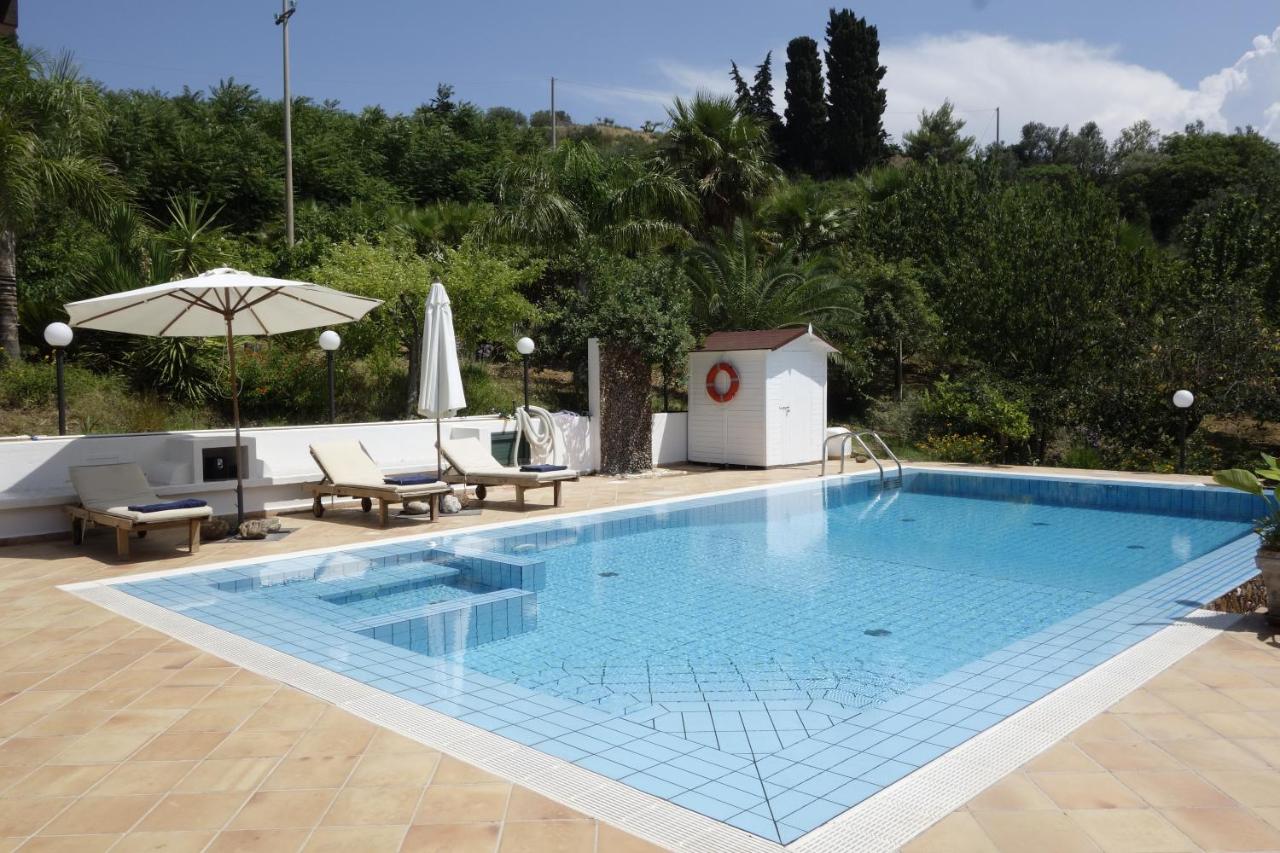Egesta, villa with private pool - B&B Calatafimi