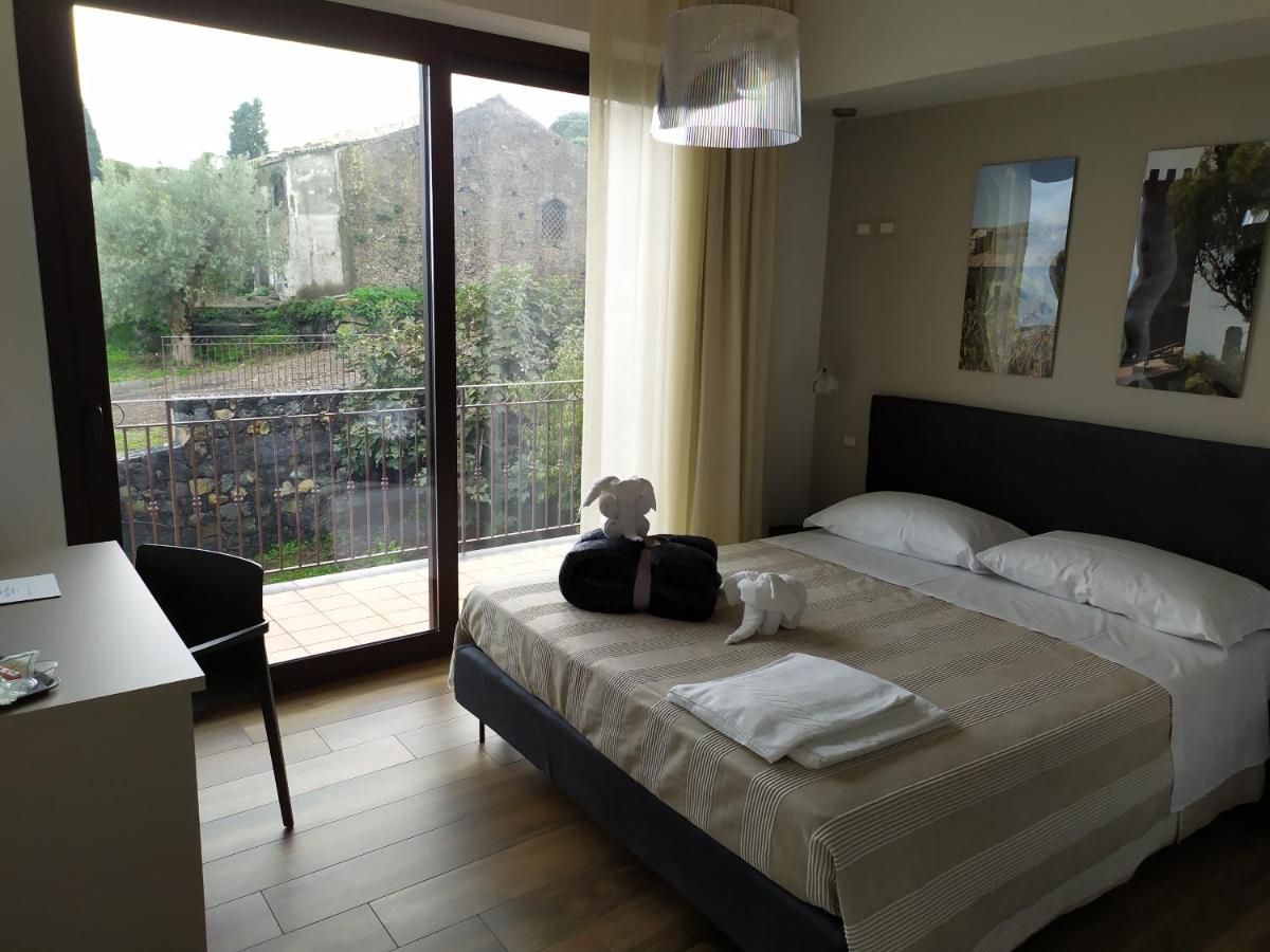 Double Room with Balcony (2 Adults + 1 Child)