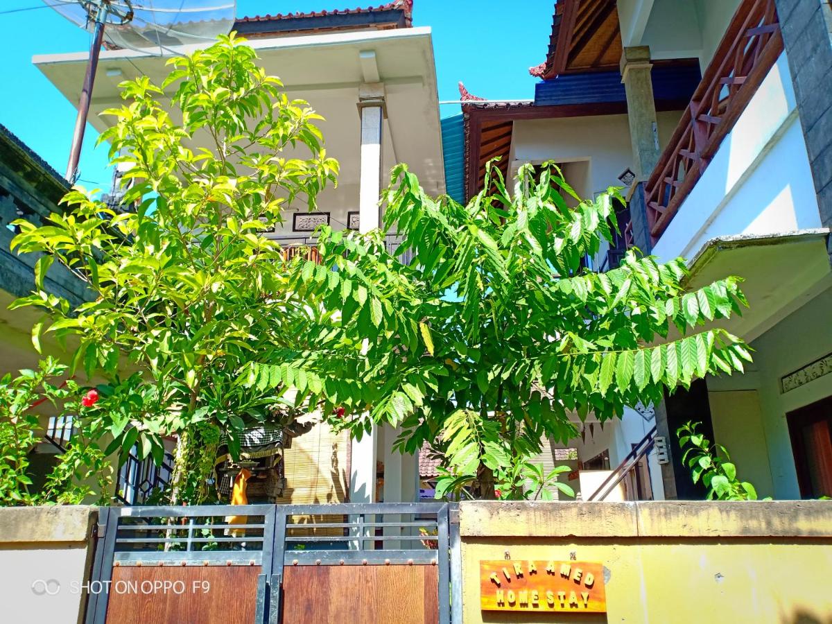 Tira Amed Homestay - B&B Amed