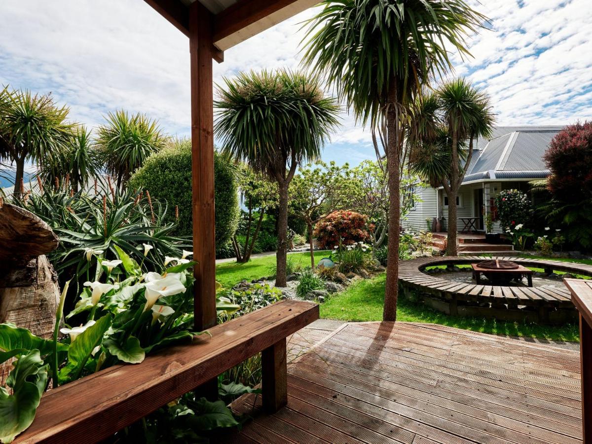 Suite with Garden View