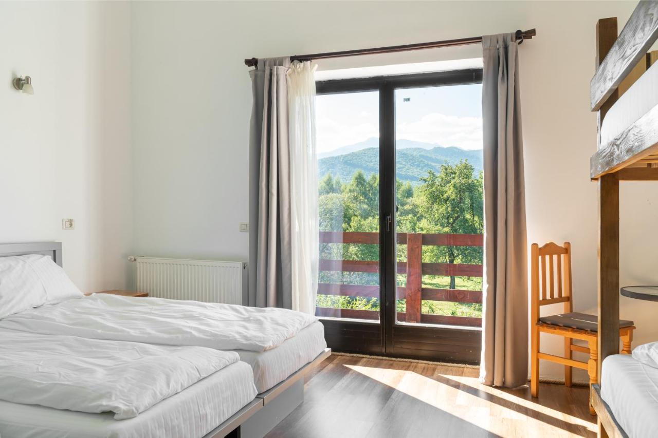 Vierbettzimmer mit Bergblick