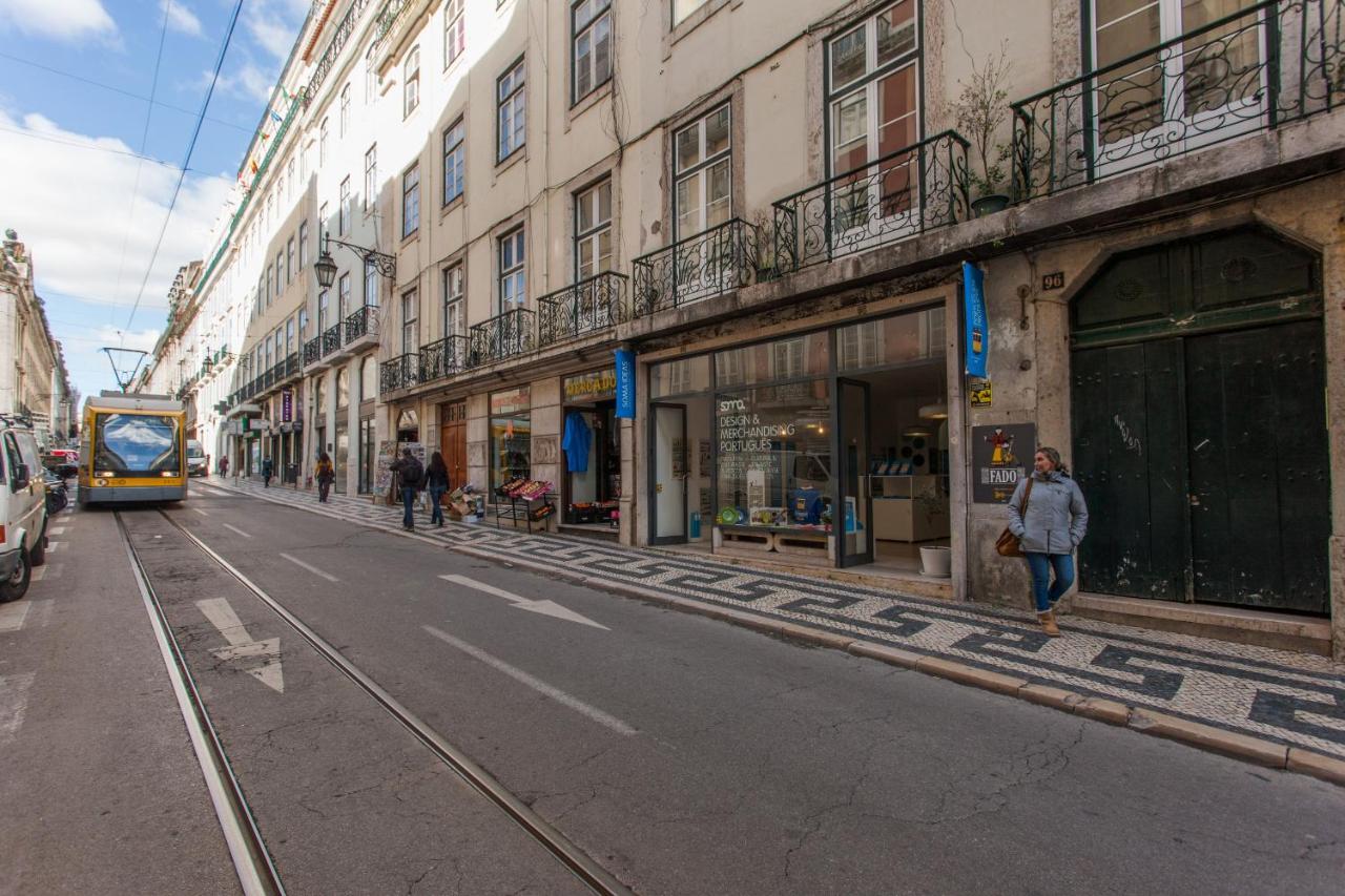 FLH Baixa Spacious Apartment - B&B
