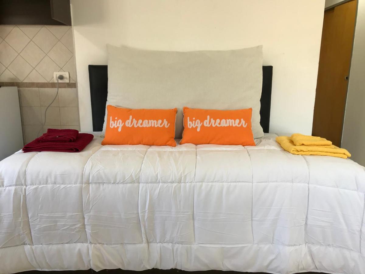 Cares Apartament, Morón, Buenos Aires - B&B Morón