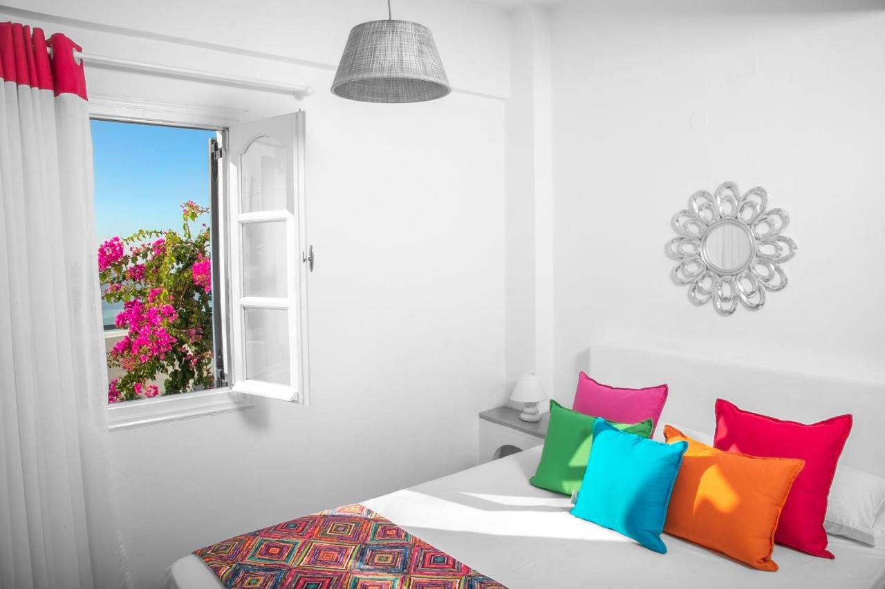 Abelonas Suite with Caldera view