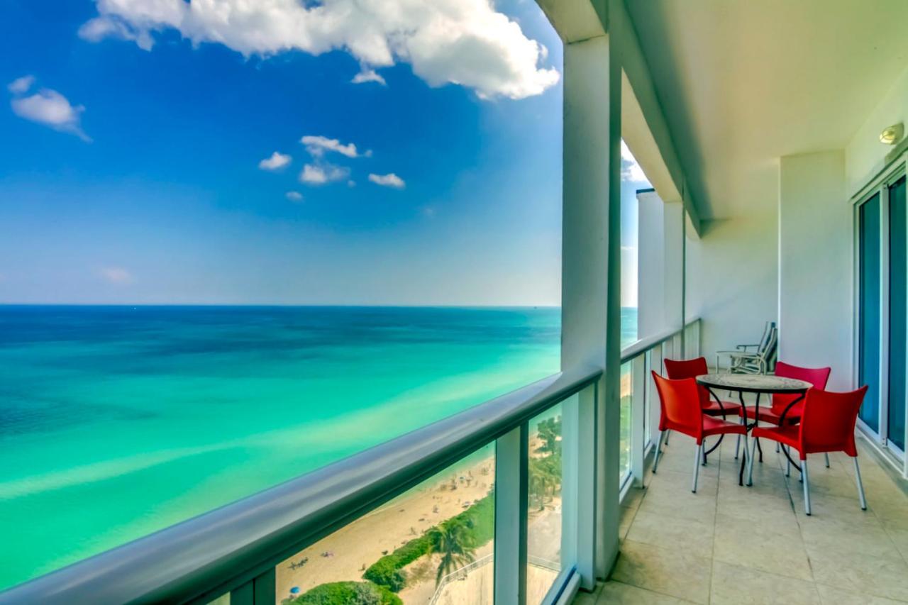 B&B Miami Beach - Gorgeous Oceanfront Penthouse with gym, bars, beach access and free parking! - Bed and Breakfast Miami Beach