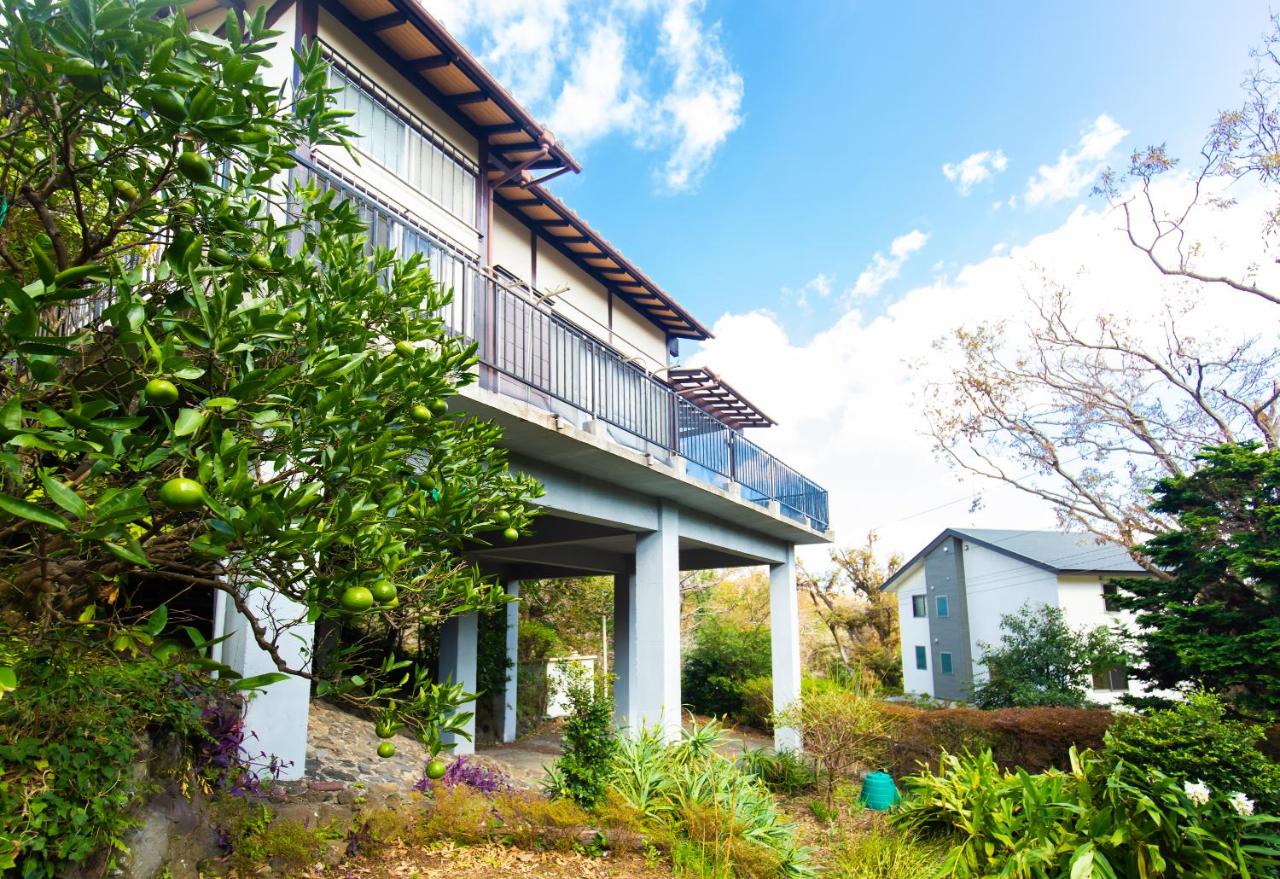 Cozy Villa with Hot springs and Nature - B&B Itō