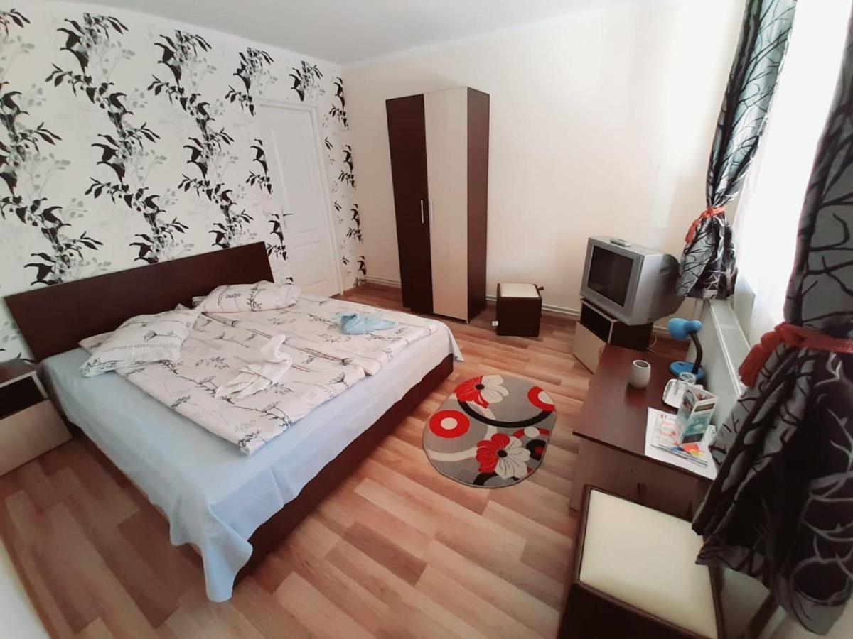 Doppelzimmer mit Zustellbett