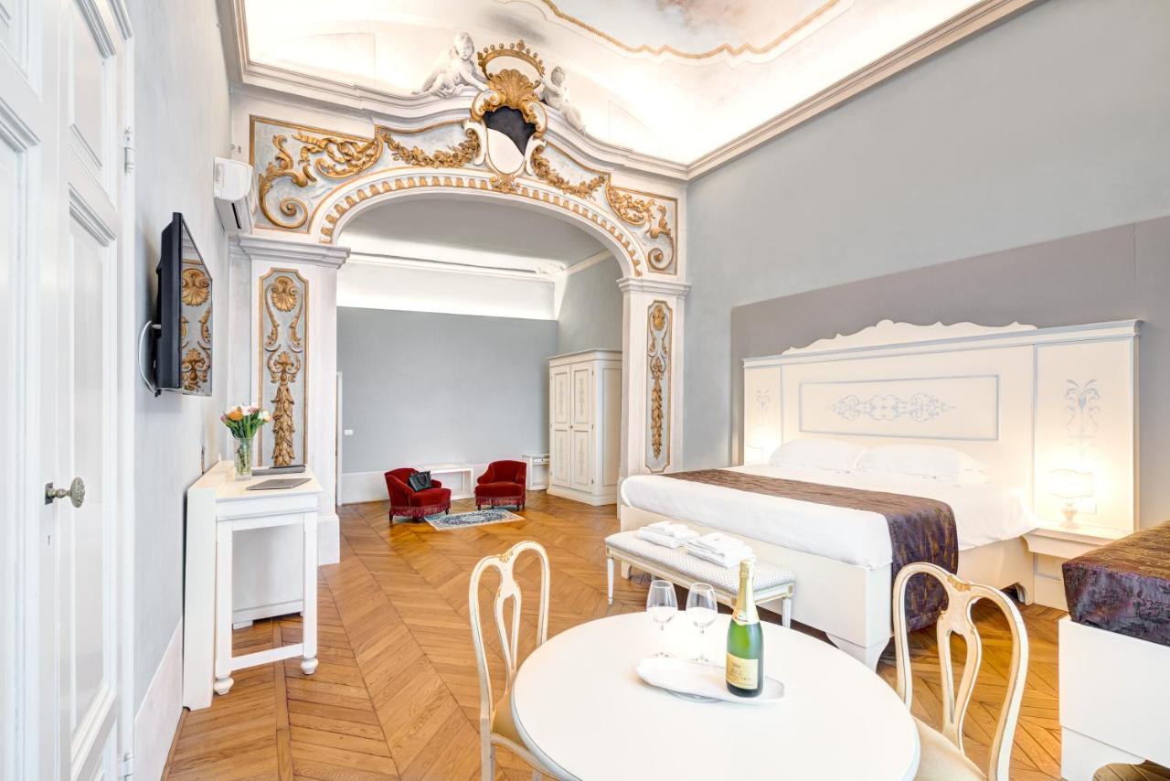 B&B Florence - Palazzo D'Oltrarno - Residenza D'Epoca - Bed and Breakfast Florence