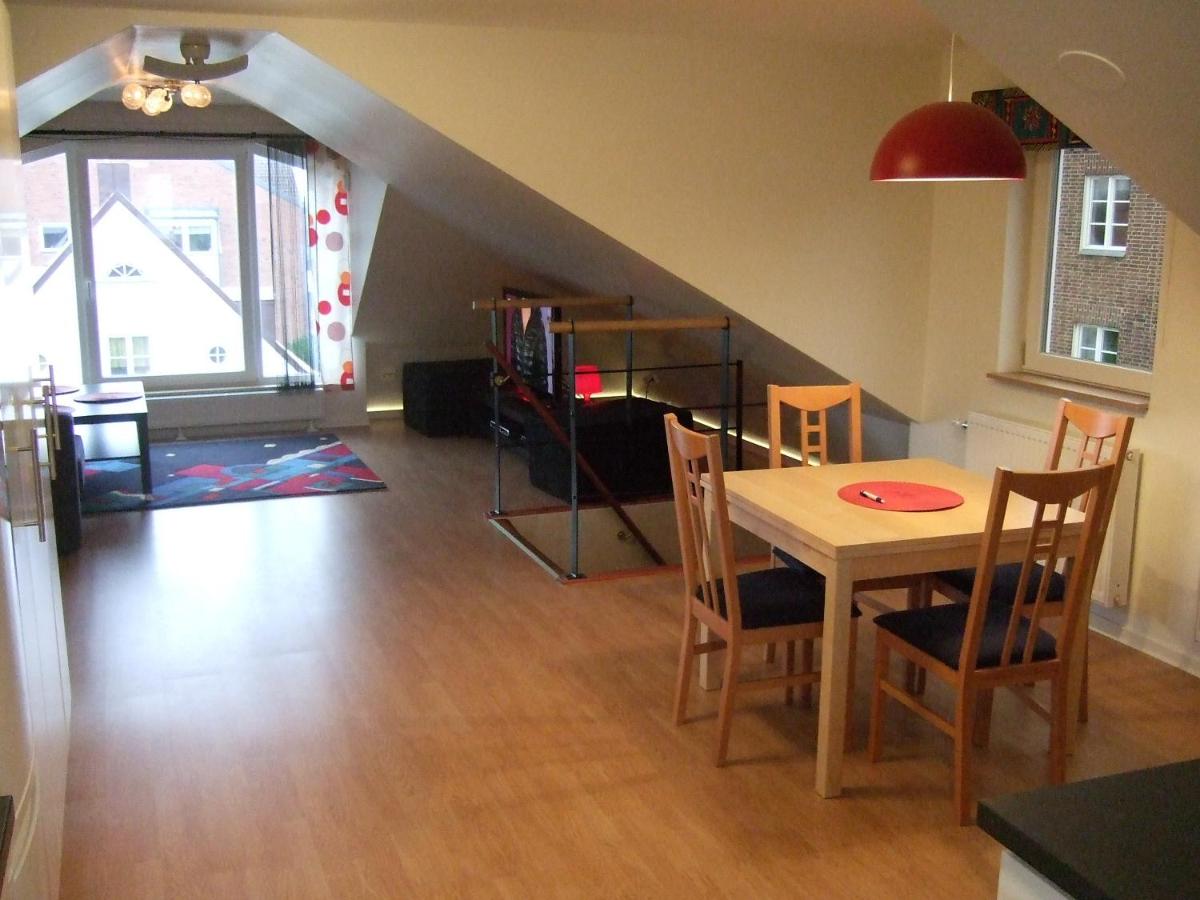 B&B Helsingborg - Honeymoon Seaview Apartment - Bed and Breakfast Helsingborg