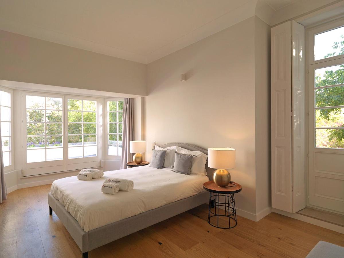 FLH Seaside Luxury House in Porto - B&B Oporto