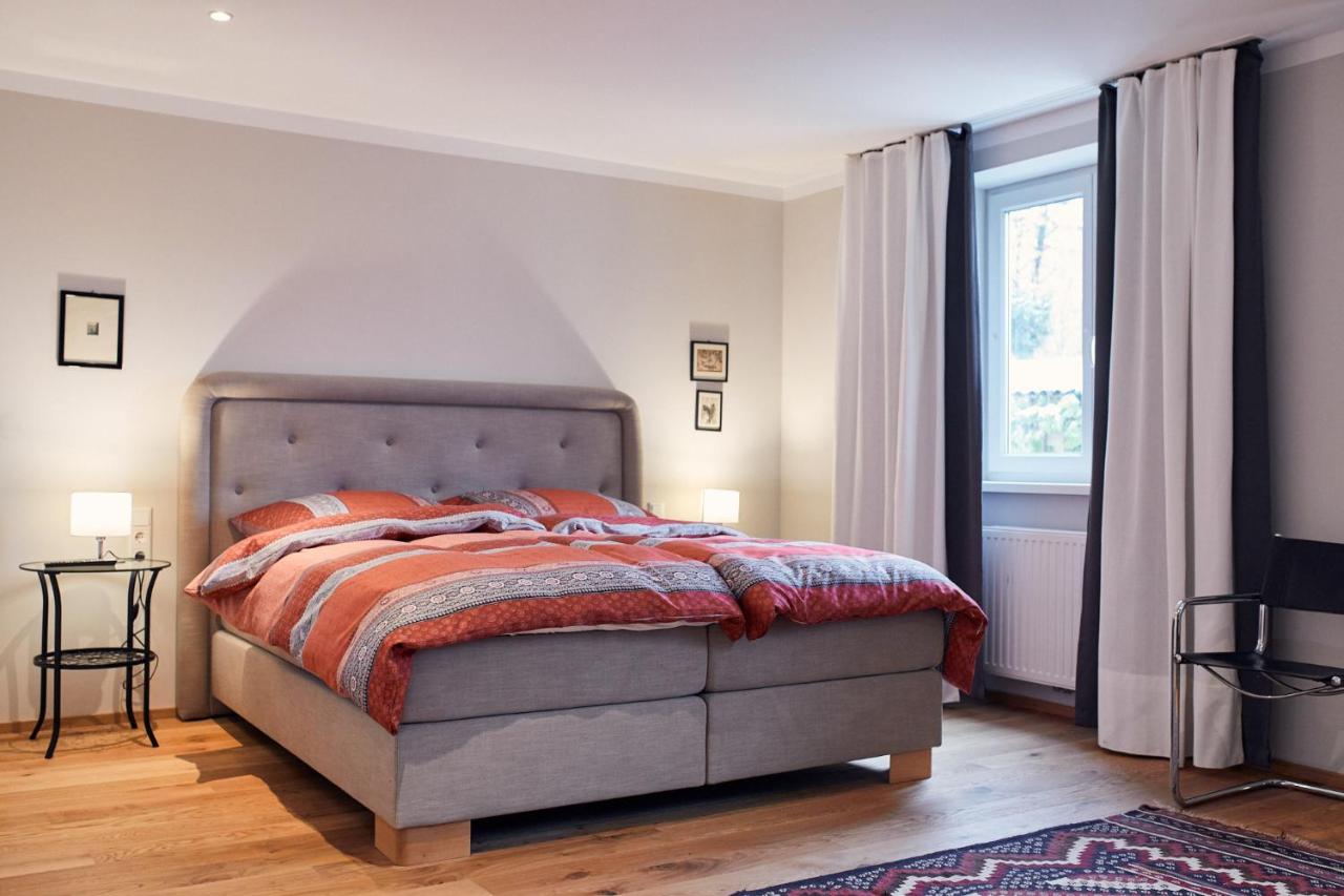 Studio Apartment with Terrace