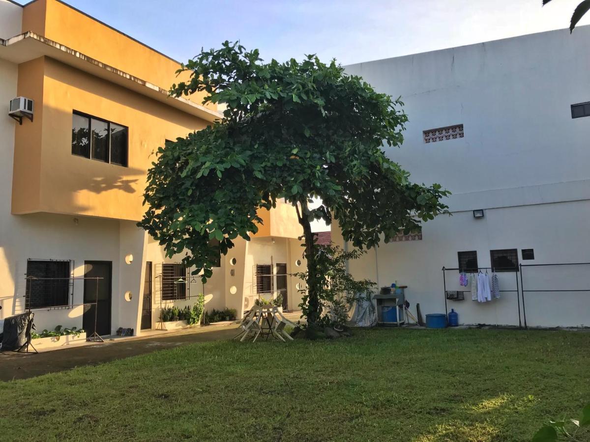 Tulip Apartment - B&B Ormoc