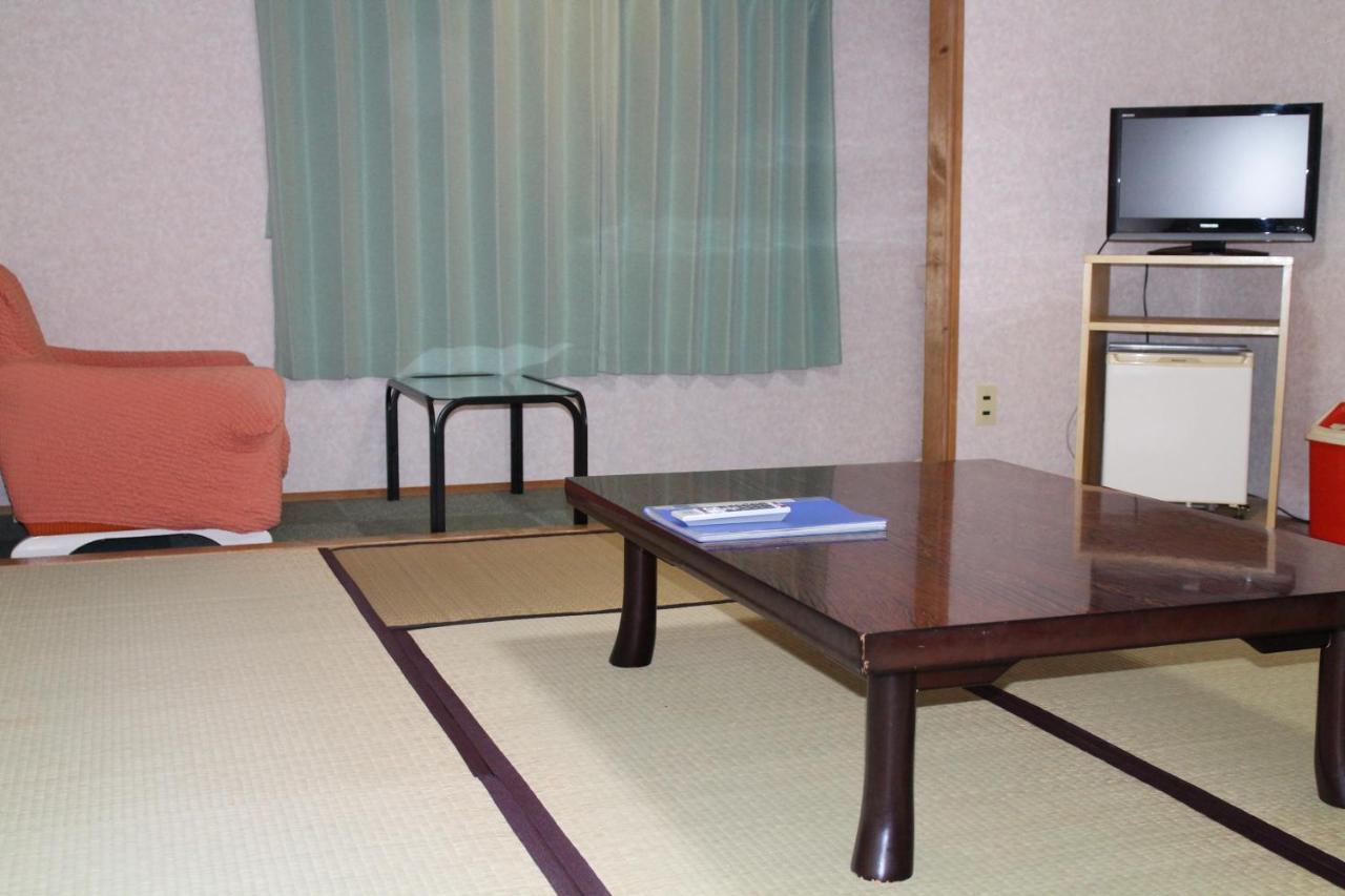 Japanese-Style Triple Room with Shared Bathroom