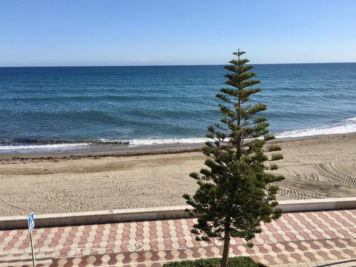 Ático frente al mar, un dormitorio "Cielo Azul" - B&B