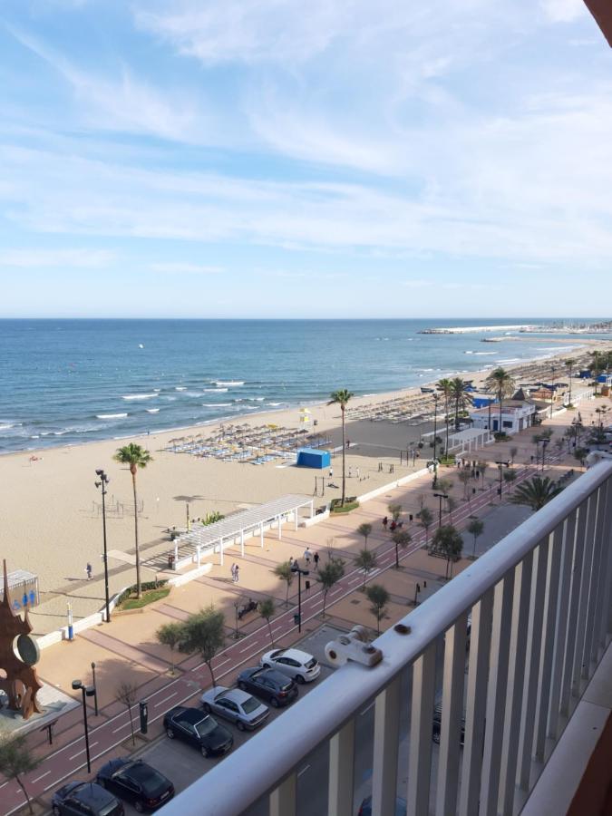 Spacious beach flat in Fuengirola - Los Boliches - B&B