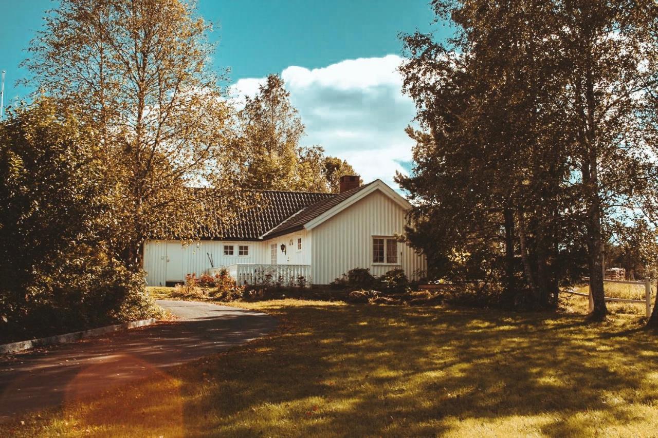 Stall Poème - Ferienwohnung Gjerstad