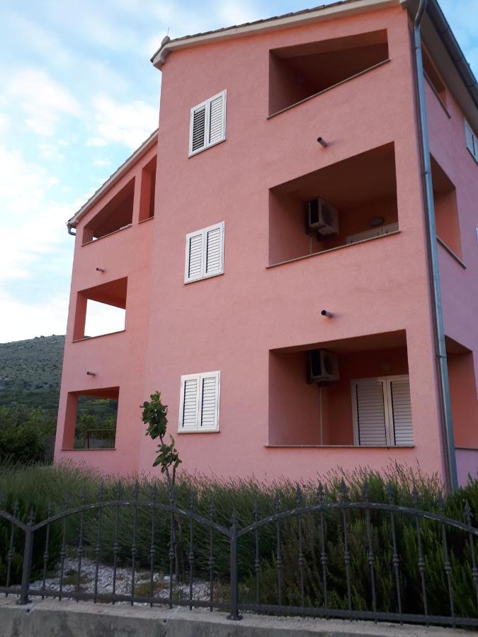 Apartment Bamba - B&B Grebaštica