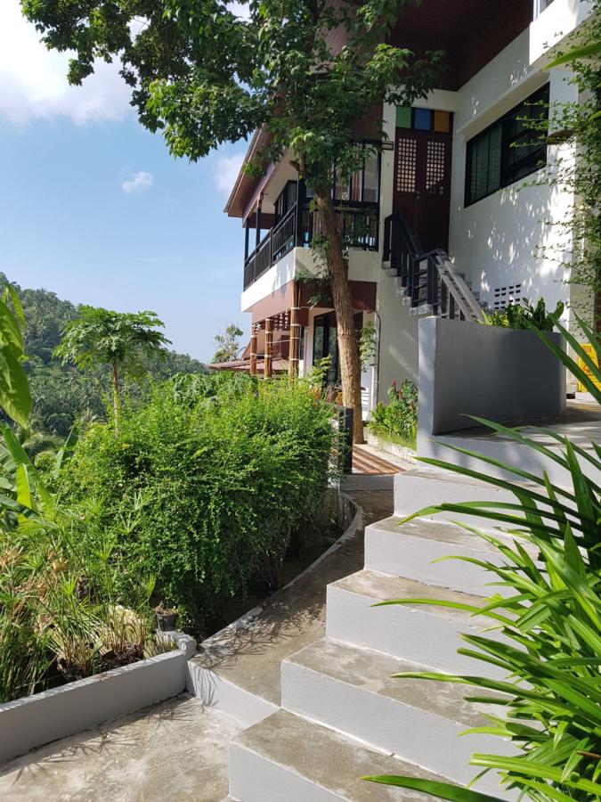 Villa with Garden View