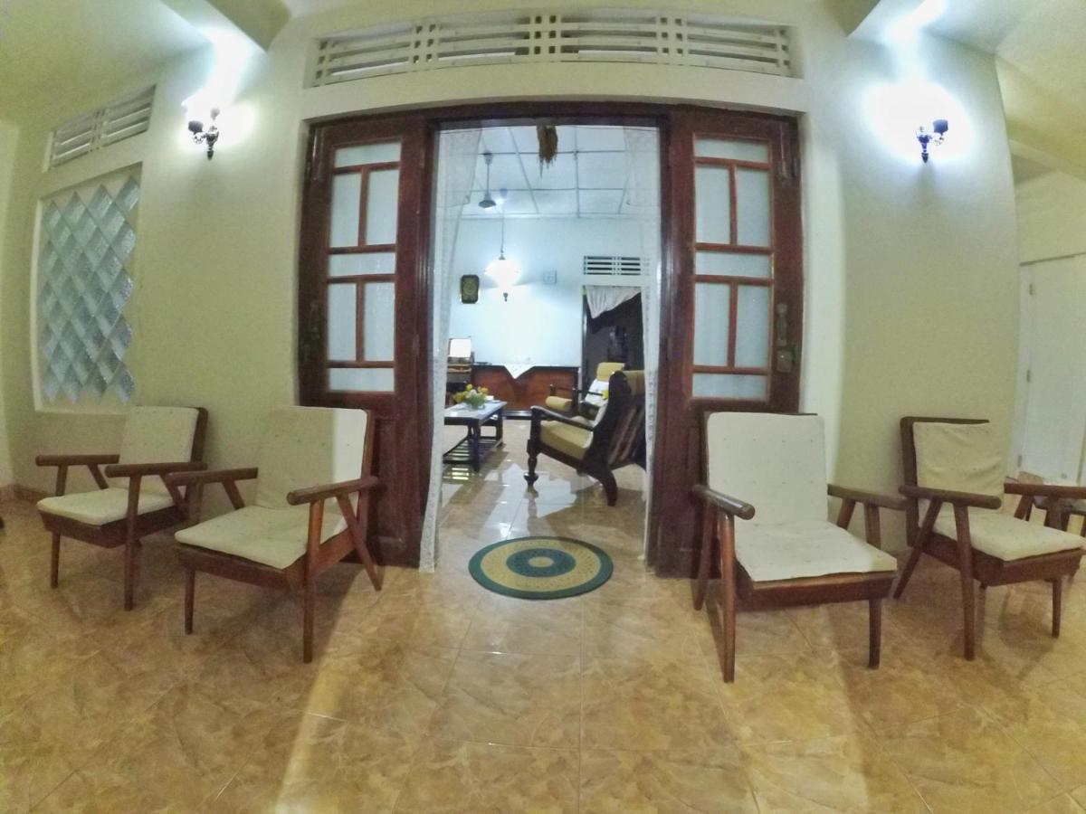 Weeragiri home stay - B&B