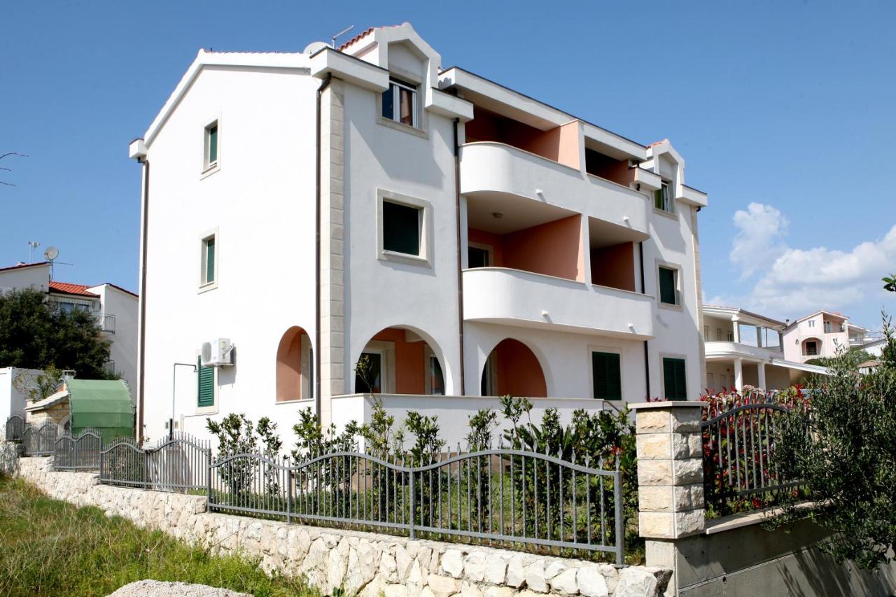 Apartmani Bašić Rogoznica - Ferienwohnung Rogoznica