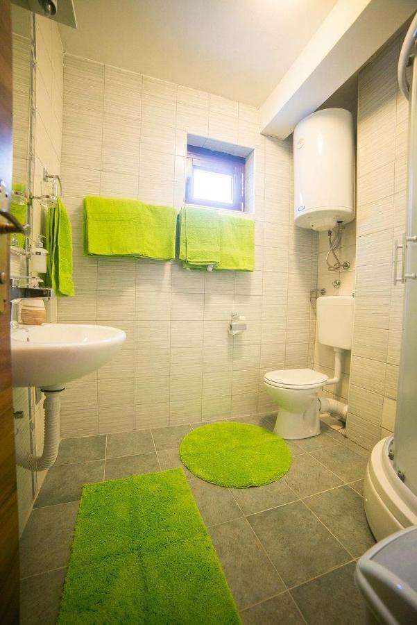 Camera Matrimoniale Deluxe (2 Adulti + 1 Bambino) 