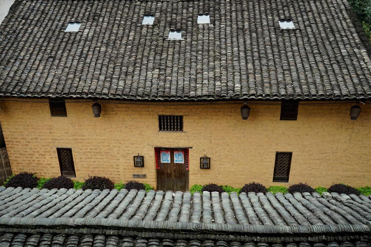 Yangshuo Village Inn Boutique Hotel , Moon Hill three nights in a row - B&B