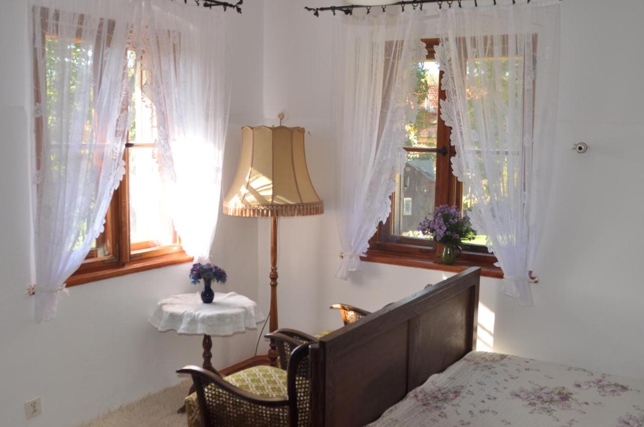 Vierbettzimmer mit Bergblick