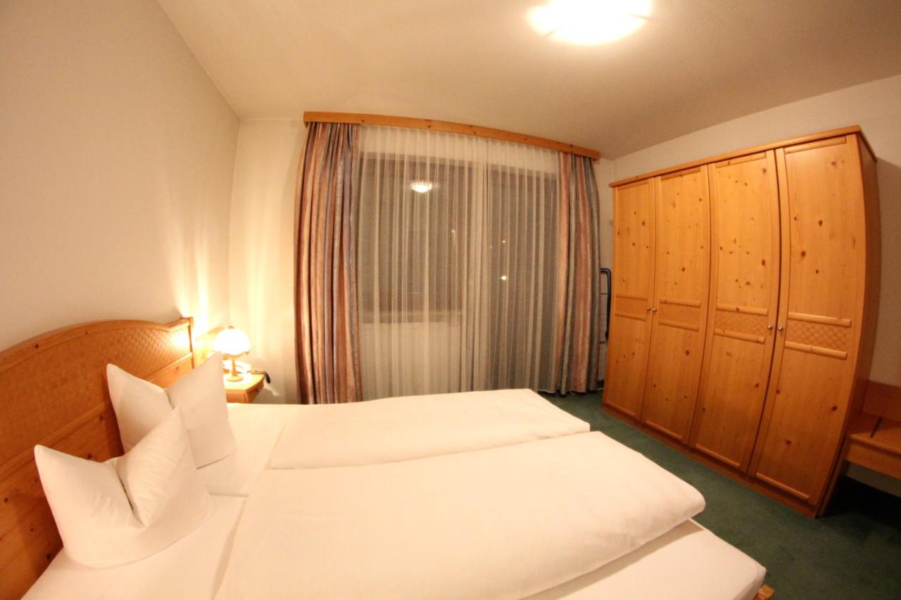 One-Bedroom Apartment with Balcony