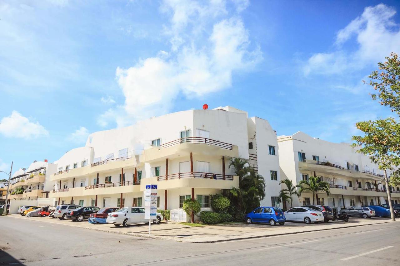 Modern Penthouse with 2 Bedrooms & Pool - Exquisite Bargain Priced - At Margaritas II - B&B