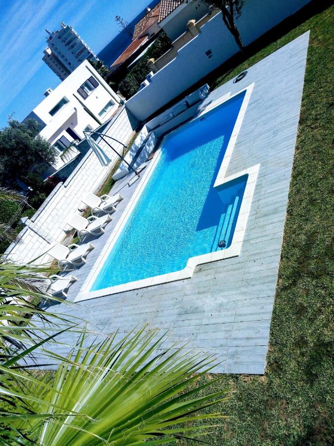Torreguadiaro Villa - 2 mins walk from the bars and restaurants - B&B