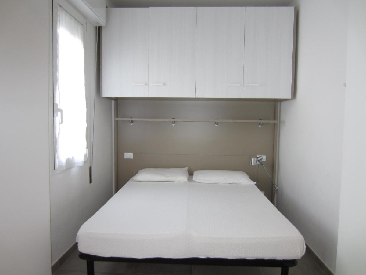 One-Bedroom Apartment with City View