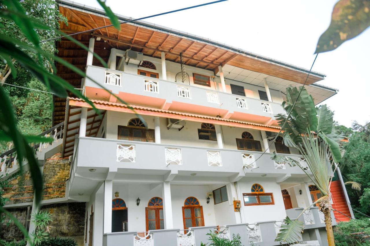 Rock House - B&B